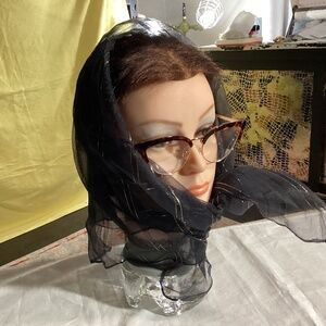 VINTAGE SHEER SCARF. Gold & black.